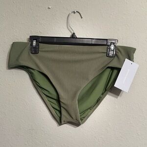 NWT Antonio Melani
Rib Classic Hipster Swim Bottom